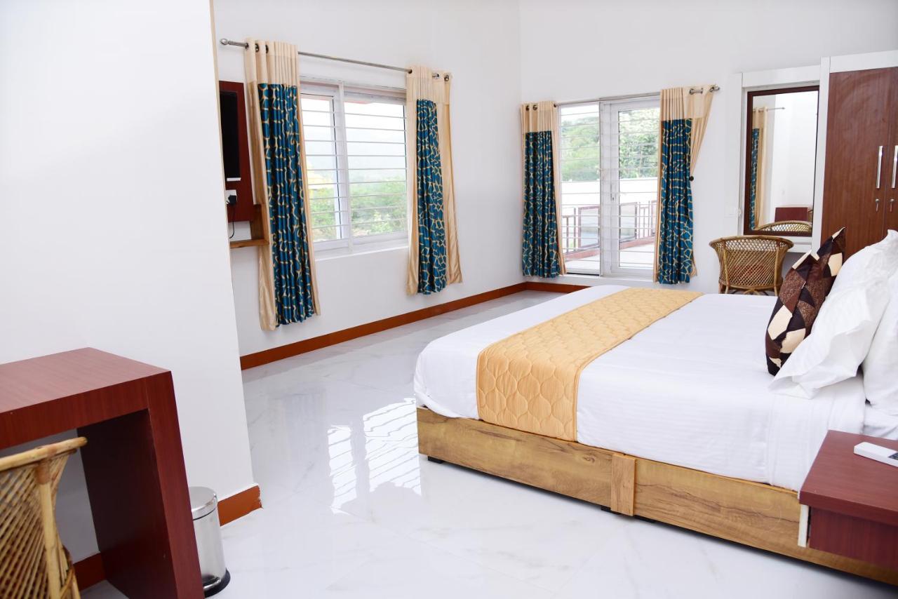 Nirvana Holistic Living Varagampadi Bagian luar foto