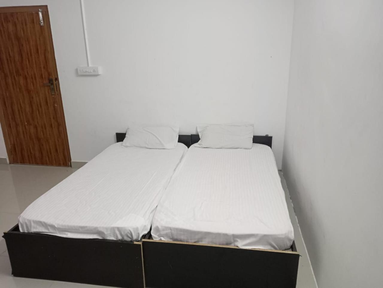 Nirvana Holistic Living Varagampadi Bagian luar foto